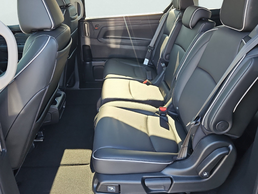 New 2027 Honda Odyssey Touring image 23