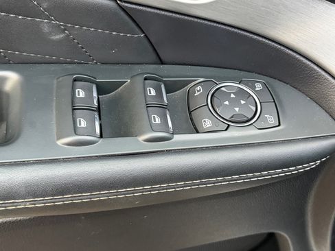 Used 2019 Ford Explorer Platinum AWD/4WD image 7