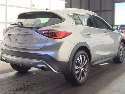 Used 2018 INFINITI QX30 Premium w/ Cargo Package image 5