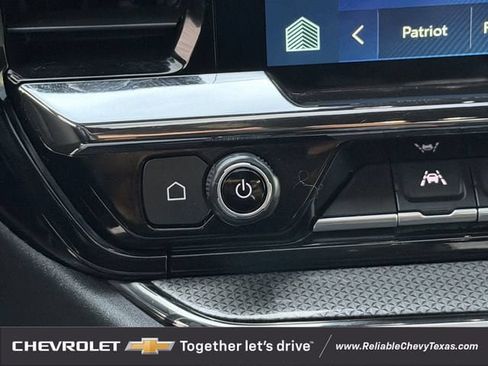 Used 2022 Chevrolet Silverado 1500 ZR2 w/ Technology Package AWD/4WD image 23