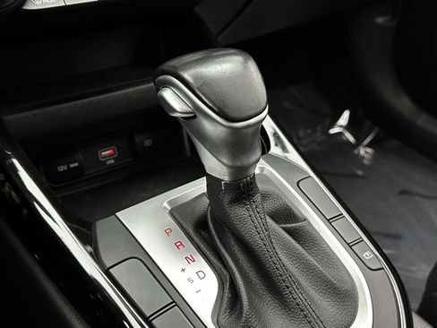 Used 2024 Kia Forte GT-Line image 16