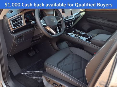 New 2026 Volkswagen Atlas SE image 14