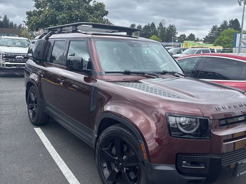 Used 2023 Land Rover Defender 130 First Edition AWD/4WD image 2