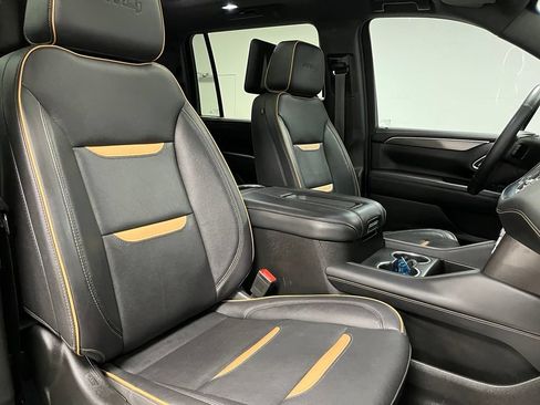 Used 2023 GMC Yukon XL AT4 AWD/4WD image 55