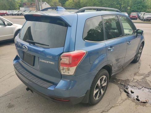 Used 2018 Subaru Forester 2.5i Limited AWD/4WD image 6