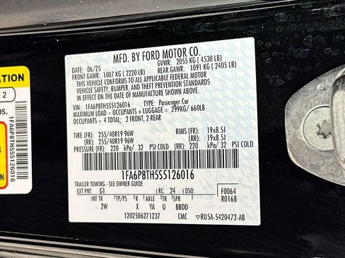 Used 2025 Ford Mustang Coupe RWD image 29