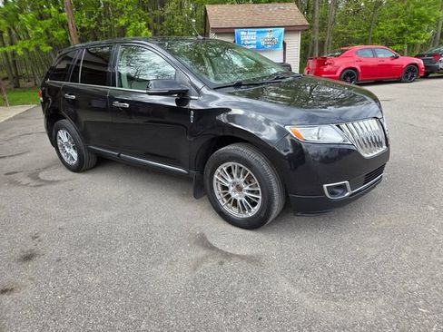 Used 2015 Lincoln MKX AWD w/ Equipment Group 101A image 8