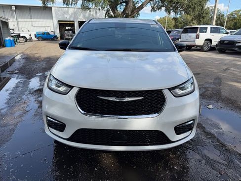 New 2026 Chrysler Pacifica Select FWD image 8