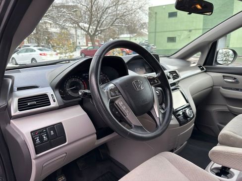 Used 2016 Honda Odyssey EX image 17