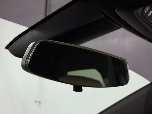 Used 2019 Cadillac XT5 FWD image 17