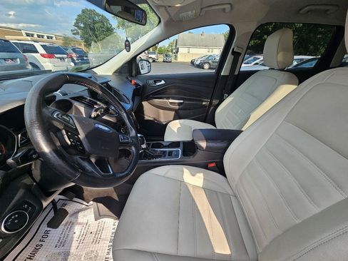 Used 2018 Ford Escape SEL w/ SEL Sport Appearance Package FWD image 18