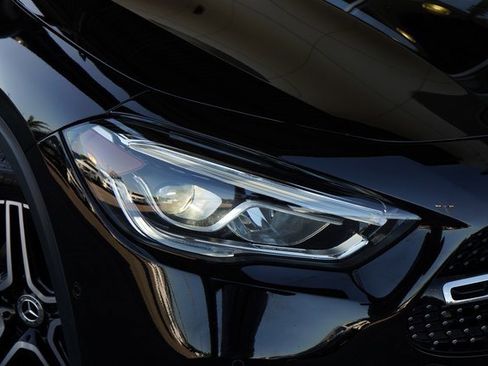 Certified 2022 Mercedes-Benz GLA 250 4MATIC image 12