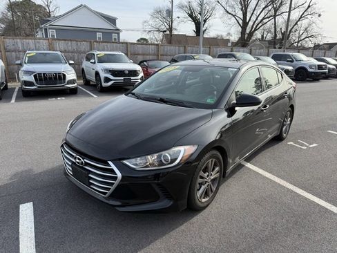 Used 2018 Hyundai Elantra SEL image 2