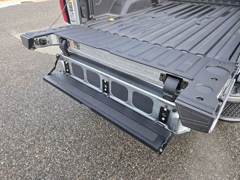 New 2025 GMC Sierra 2500 Denali w/ Denali Reserve Package image 10