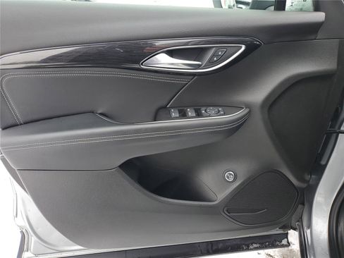 Used 2023 Buick Envision Preferred image 20