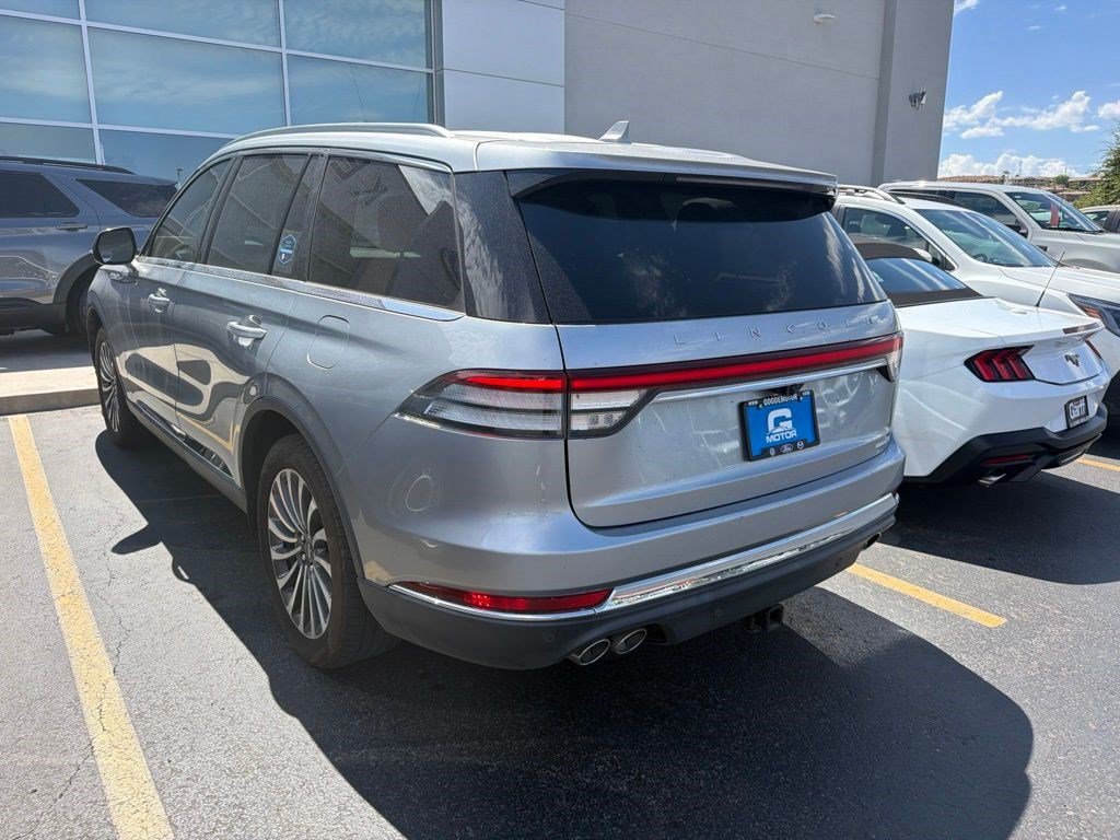 Used 2020 Lincoln Aviator Reserve AWD/4WD image 2