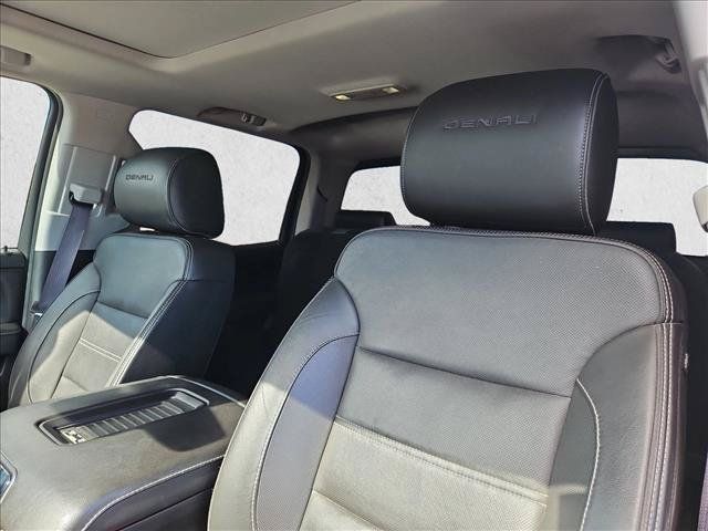 Used 2016 GMC Sierra 2500 Denali w/ Duramax Plus Package AWD/4WD image 11