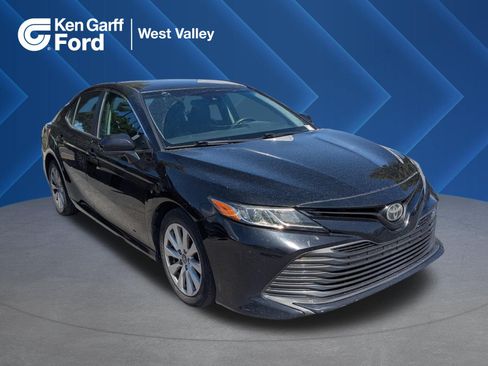 Used 2019 Toyota Camry LE FWD image 1