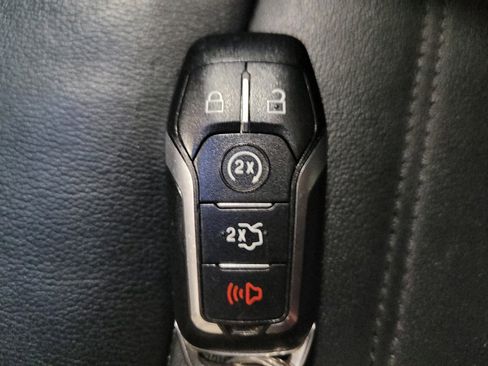 Used 2016 Ford Edge SEL w/ Equipment Group 201A AWD/4WD image 32