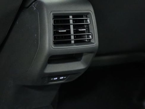 Used 2025 Volkswagen Tiguan S image 32