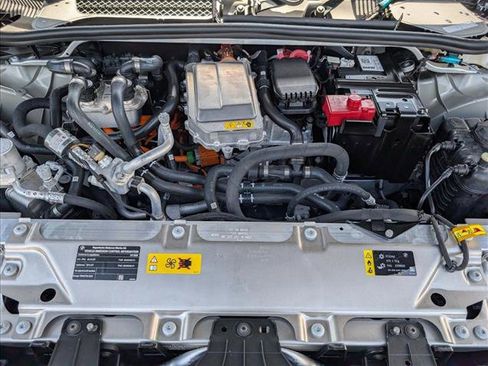 New 2026 BMW iX xDrive45 w/ M Sport Package AWD/4WD image 17