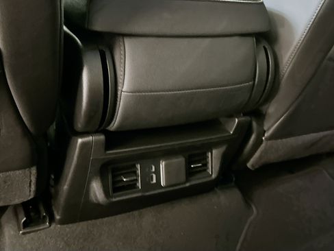 Used 2025 GMC Sierra 1500 SLT AWD/4WD image 28