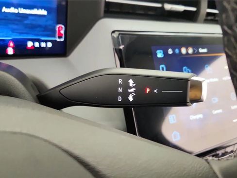 New 2027 Chevrolet Bolt LT w/ Comfort Package image 35