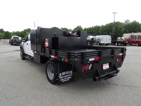 Used 2022 Ford F550 4x4 Crew Cab Super Duty w/ Power Equipment Group image 5