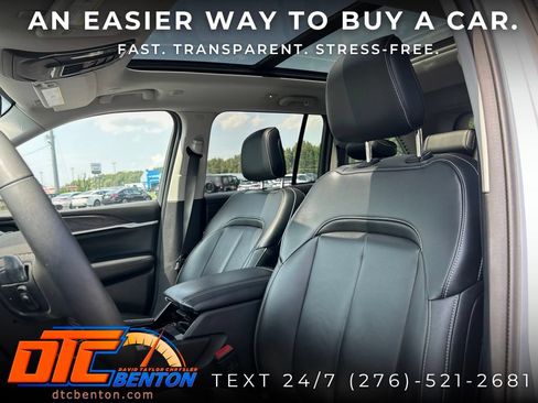 Used 2023 Jeep Grand Cherokee Limited AWD/4WD image 9