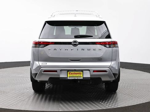 Used 2023 Nissan Pathfinder Platinum AWD/4WD image 6