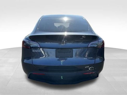 Used 2024 Tesla Model Y Long Range image 7