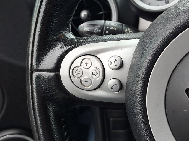 Used 2010 MINI Cooper S FWD image 6