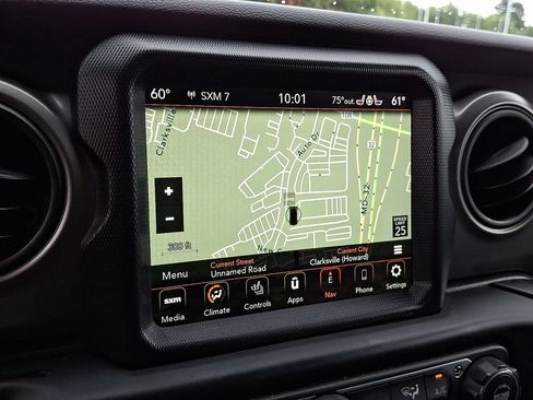 Used 2023 Jeep Wrangler Unlimited w/ Sun & Screen Package AWD/4WD image 16
