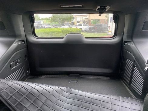 Used 2022 GMC Yukon Denali AWD/4WD image 15
