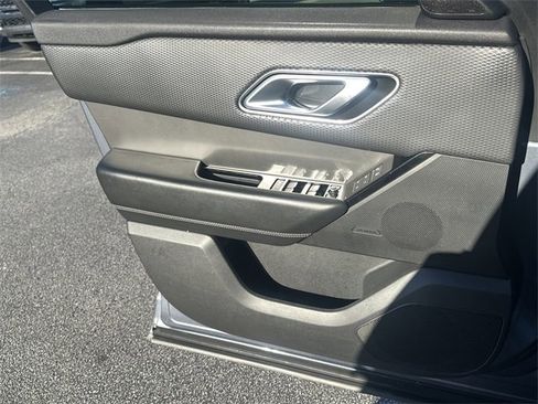 Used 2020 Land Rover Range Rover Velar S image 18