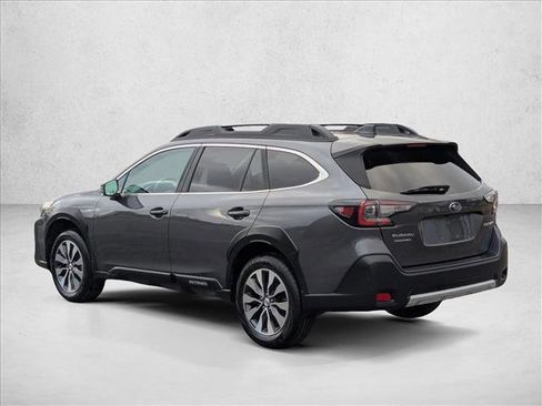 Used 2023 Subaru Outback Limited image 8