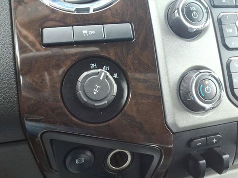 Used 2016 Ford F350 Platinum w/ Snow Plow Prep Package image 20