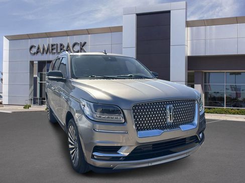 Used 2020 Lincoln Navigator Reserve w/ Luxury Package AWD/4WD image 4