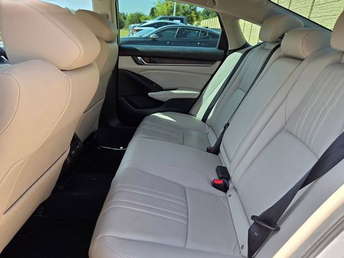 Used 2021 Honda Accord EX-L image 10