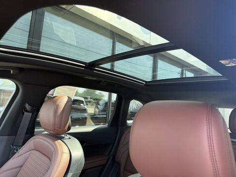New 2026 Lincoln Nautilus Reserve AWD/4WD image 11