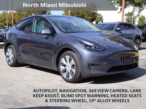 Used 2023 Tesla Model Y Long Range image 1