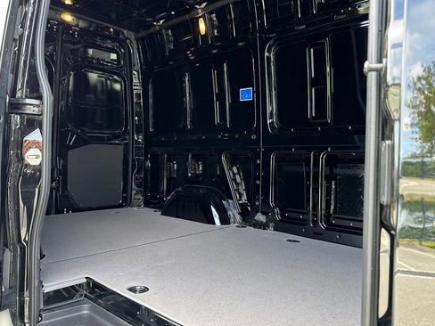 New 2026 Mercedes-Benz Sprinter 2500 image 19