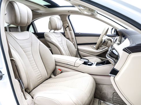 Used 2020 Mercedes-Benz S 560 Sedan image 8