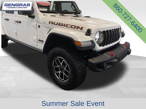 Used 2024 Jeep Gladiator Rubicon AWD/4WD image 45