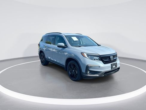 Used 2022 Honda Pilot Special Edition image 2