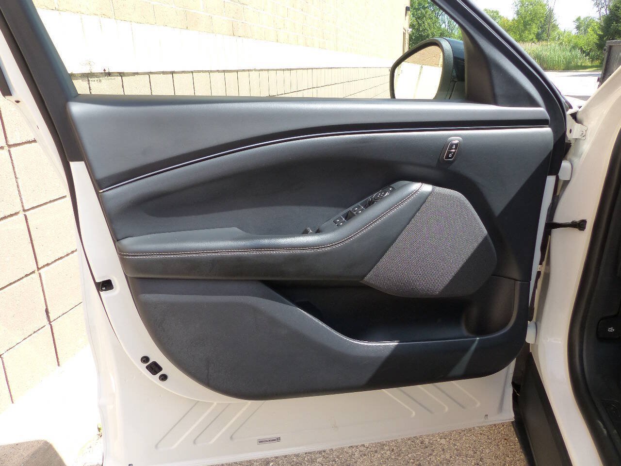 Used 2023 Ford Mustang Mach-E Select AWD/4WD image 21
