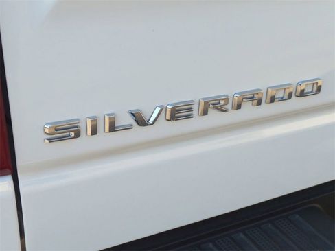 Used 2025 Chevrolet Silverado 1500 LT image 30