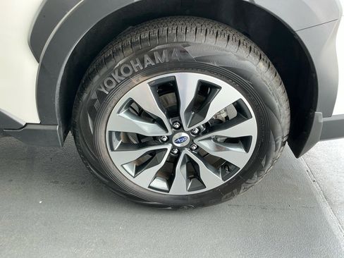 Certified 2025 Subaru Outback Limited AWD/4WD image 23