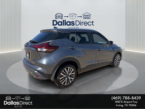 Used 2023 Nissan Kicks SV image 6