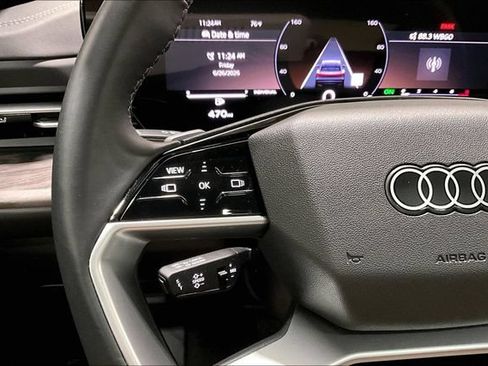 Used 2025 Audi Q5 Premium w/ Convenience Package AWD/4WD image 12